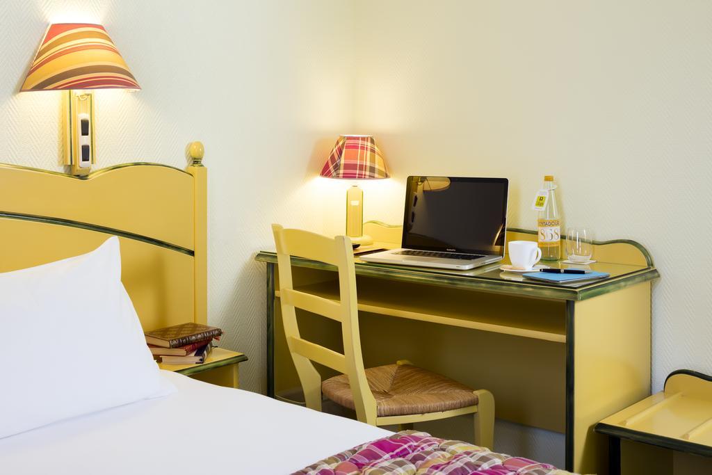 Logis Hotel Restaurant Les Cedres Joyeuse Dış mekan fotoğraf