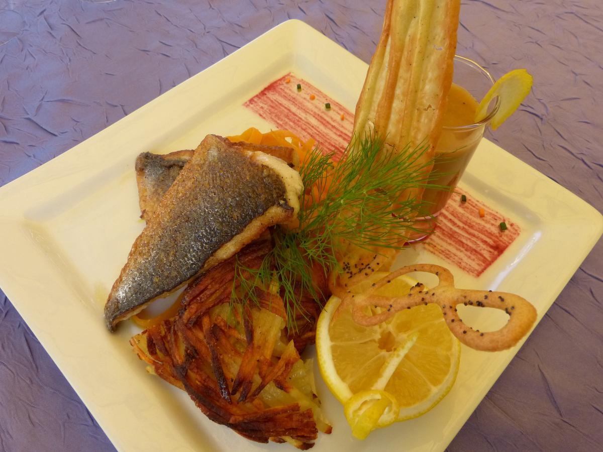 Logis Hotel Restaurant Les Cedres Joyeuse Dış mekan fotoğraf