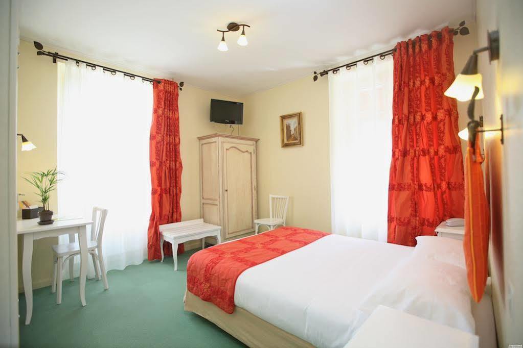 Logis Hotel Restaurant Les Cedres Joyeuse Dış mekan fotoğraf